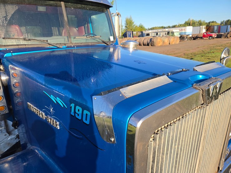 2001-western-star-4964ex-image-13