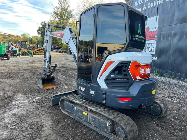 2024-bobcat-e38-image-4