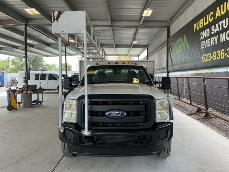 2012-ford-f550-image-3