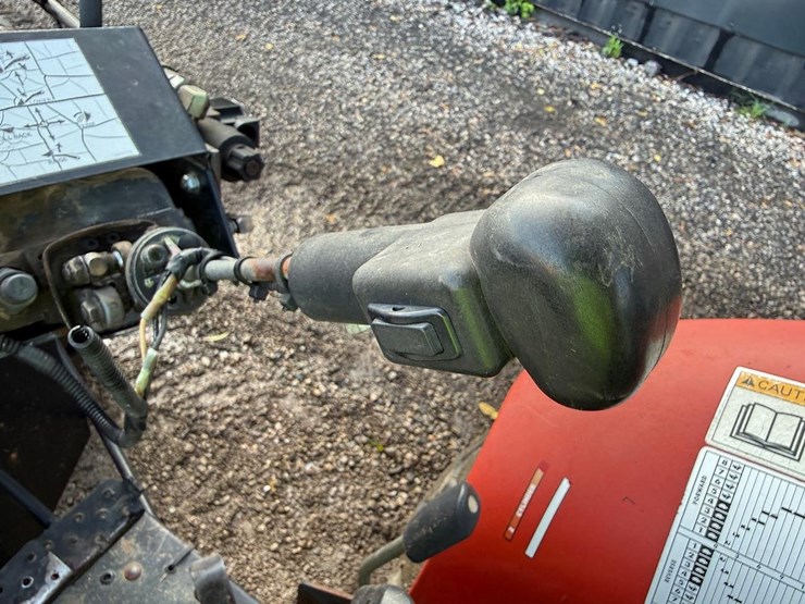 massey-ferguson-451-image-26