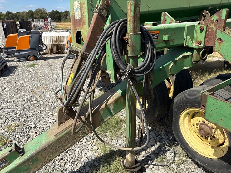 john-deere-455-image-11