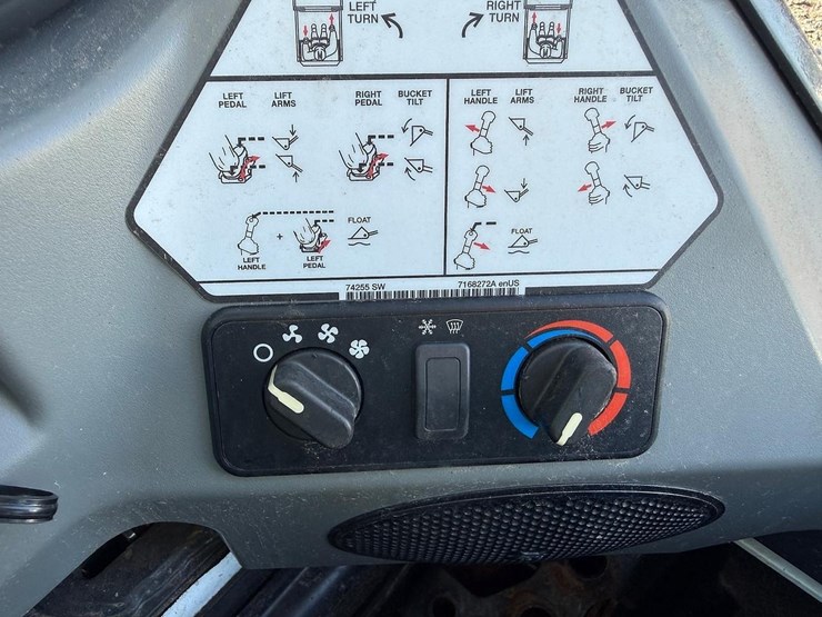 2018-bobcat-s550-image-17