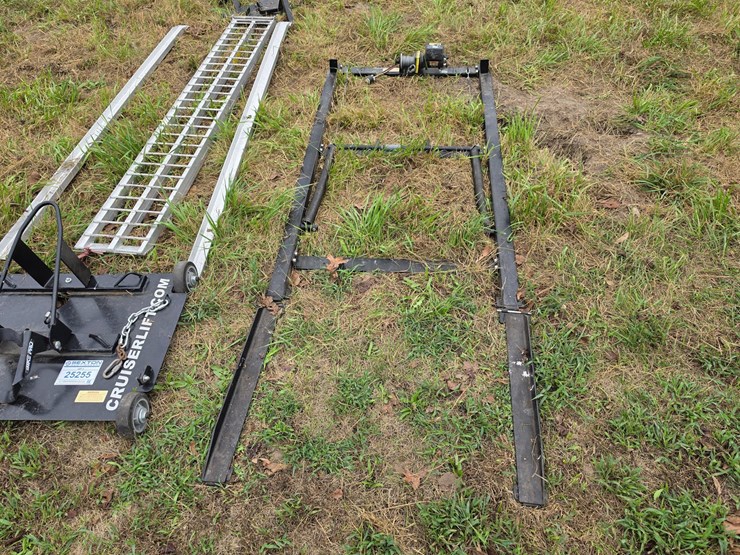 #25255-•-cruiser-lift-motorcycle-bed-lift-image-5