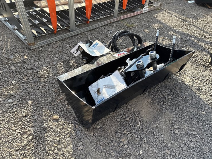 #1056-•-mini-excavator-attachment-package-image-2