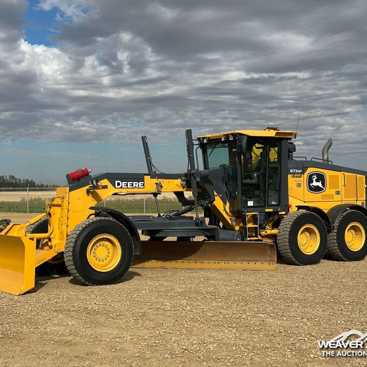 JOHN DEERE 872