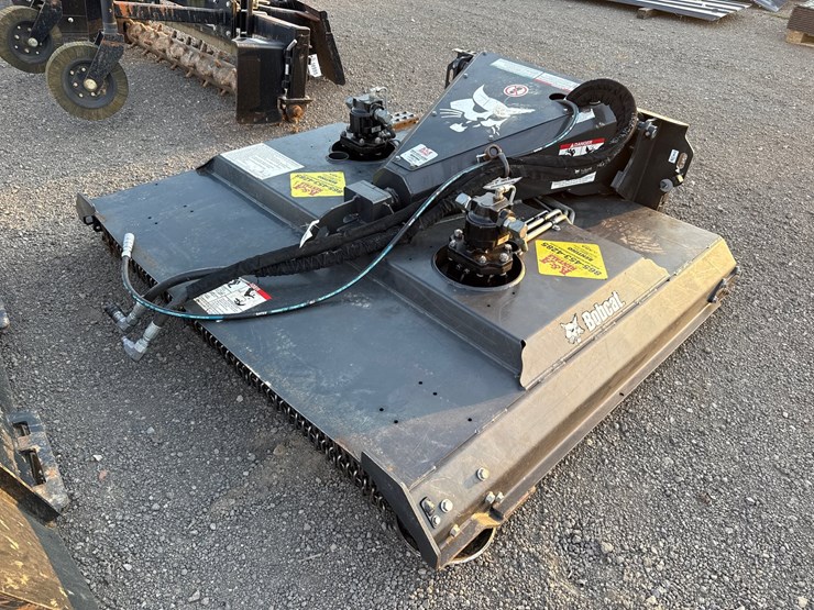 #2018-•-bobcat-72"-skid-steer-rotary-cutter-image-1