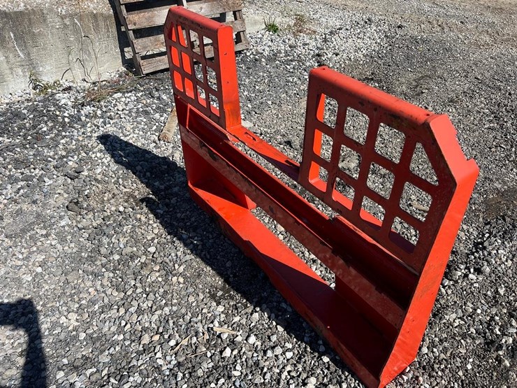 walk-through-skid-steer-fork-frame-backing-plate-image-2