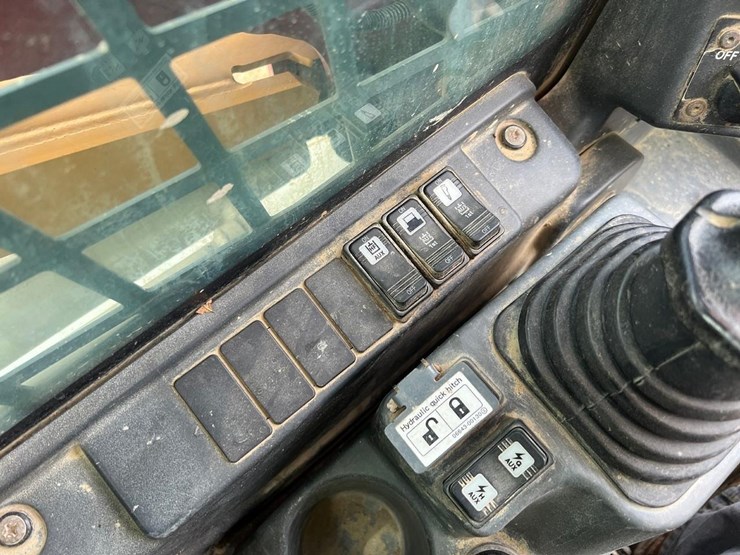 2020-takeuchi-tl8r2-image-21