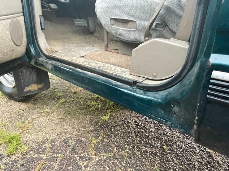 1996-chevrolet-3500-image-24