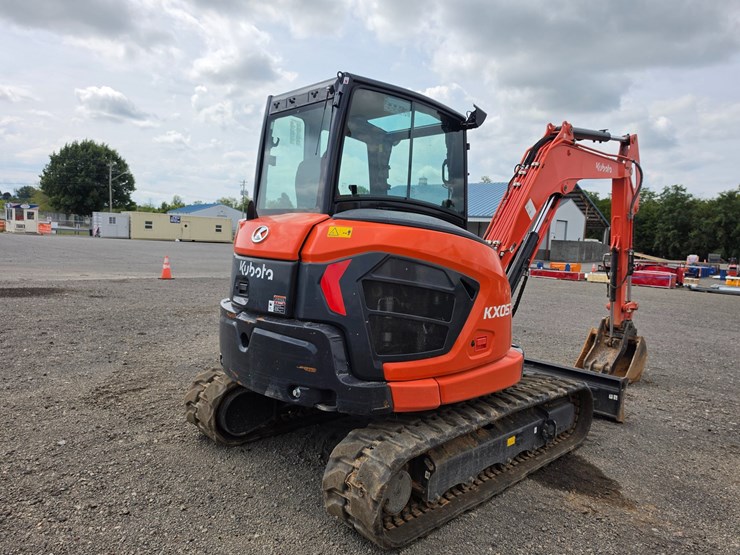 2024-kubota-kx057-5-image-7