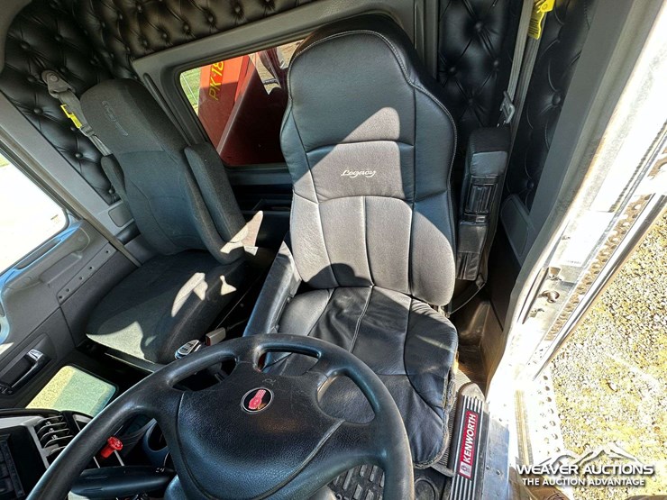 kenworth-t800-image-10