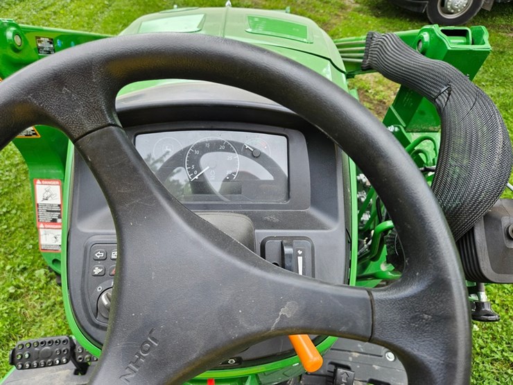 john-deere-4066m-image-35