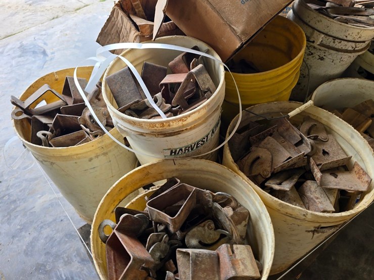 #9757-•-cement-form-clamps-image-10