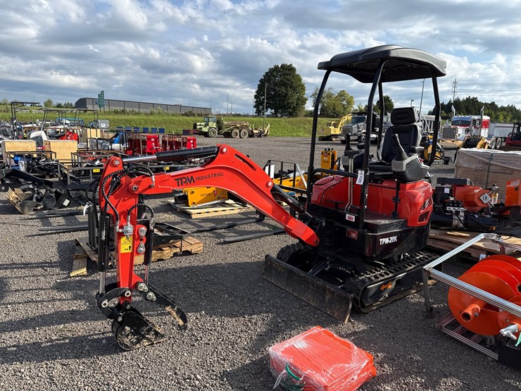 #1083-•-2026-tpm-20k-mini-excavator-image-1