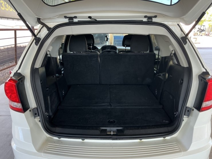2016-dodge-journey-image-9