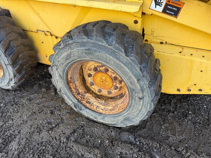 new-holland-ls170-image-14