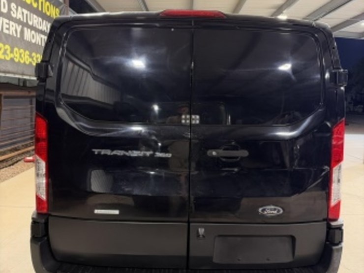 2021-ford-transit-image-8