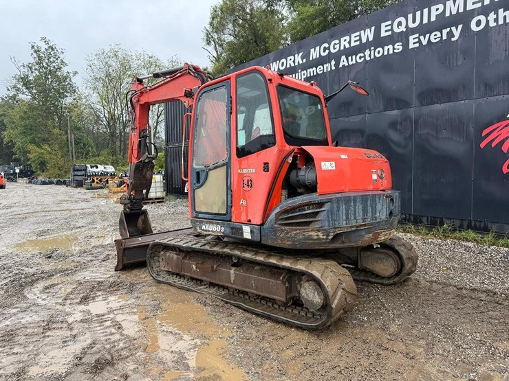 2012-kubota-kx080-3-image-2