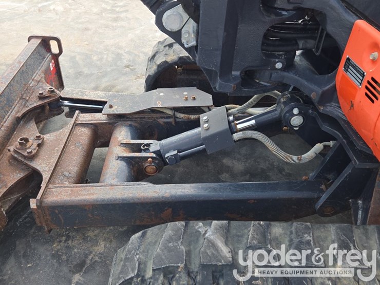 2022-kubota-kx040-4-image-24