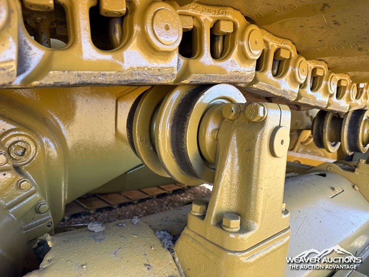 caterpillar-d6d-image-38