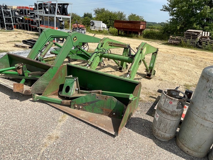 #1326-•-john-deere-j145-loader-with-bucket-image-1
