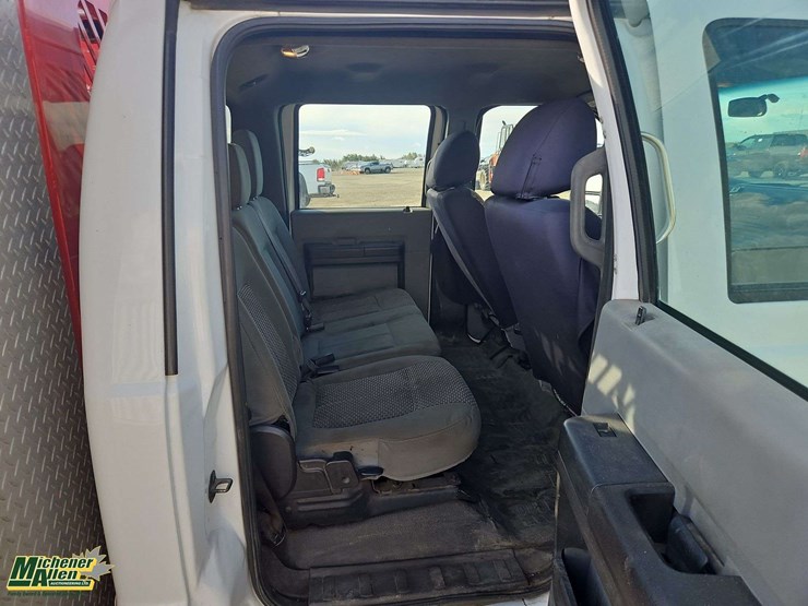 2011-ford-f550-image-15