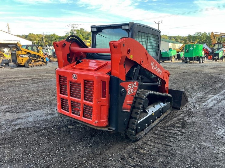 kubota-svl65-2-image-7