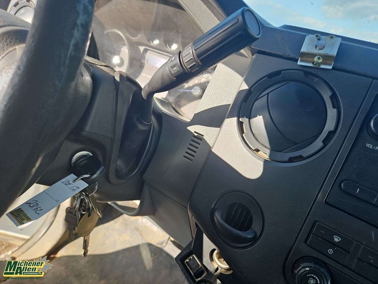2011-ford-f550-image-22