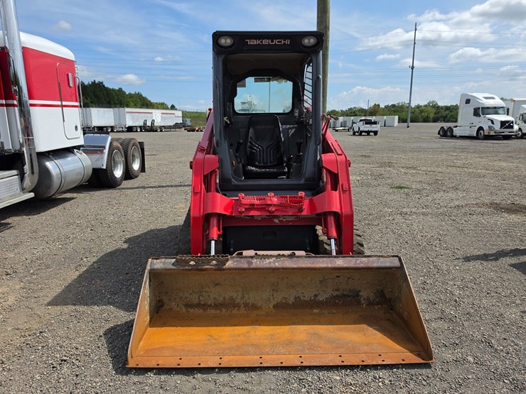 #2099-•-takenchi-tl-8r2-track-skid-steer-image-2