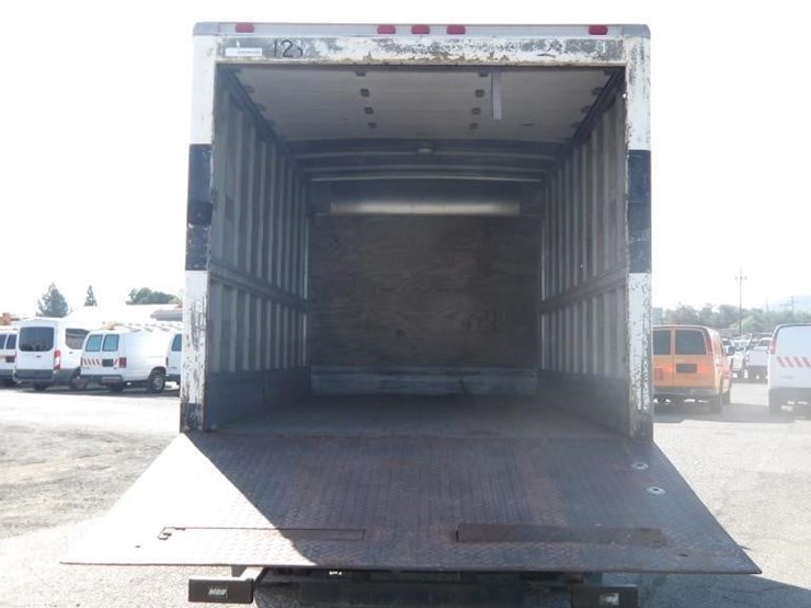 2006-international-durastar-4200-image-14