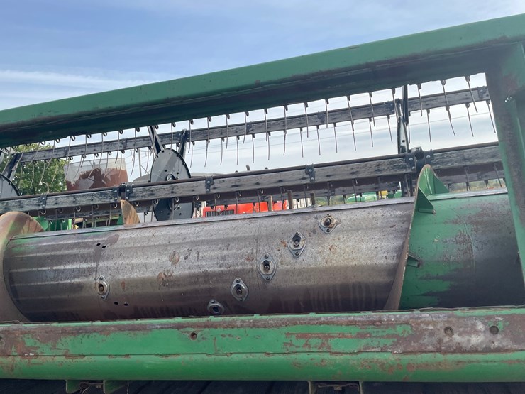 john-deere-216-image-17