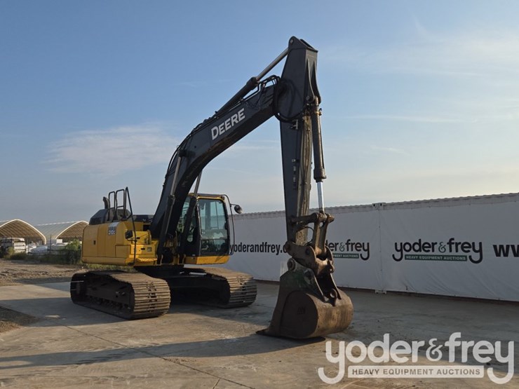 2019-deere-210g-lc-image-7