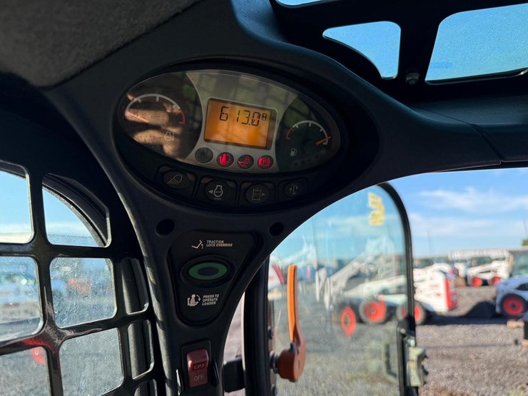 2018-bobcat-s550-image-22