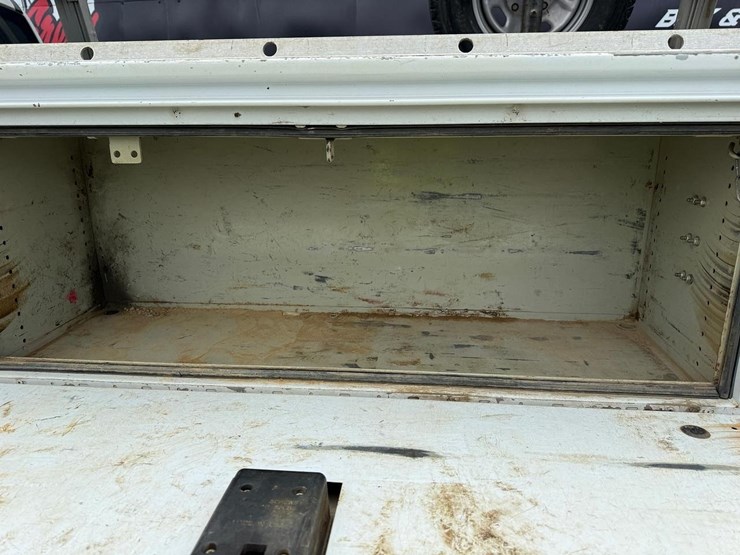 2017-ford-f350-image-24