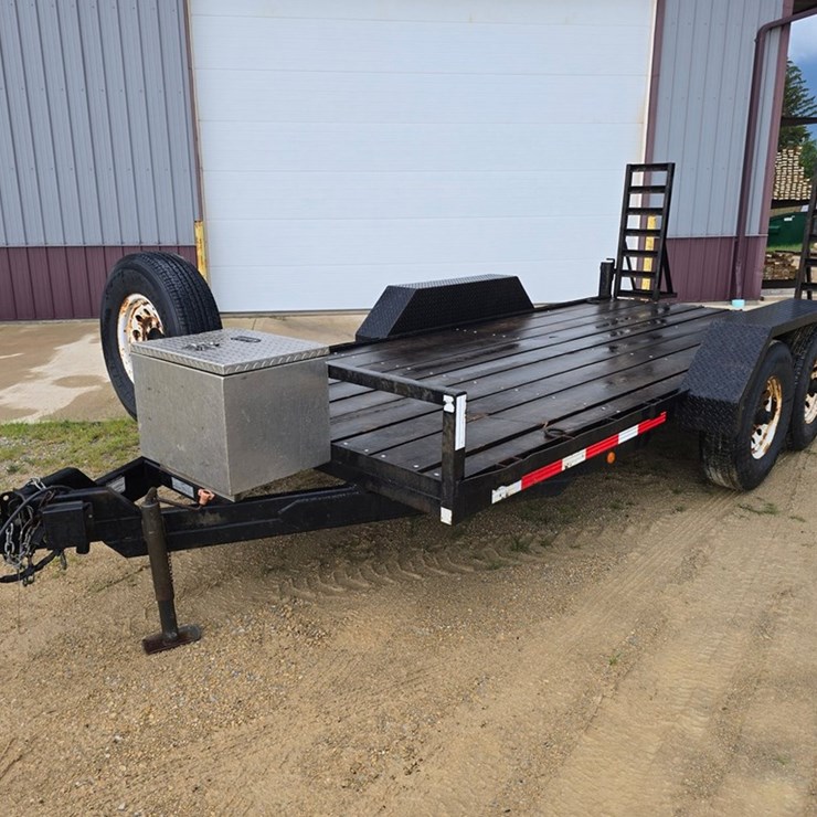 #9622 • 2001 Davis 16' Tag Trailer