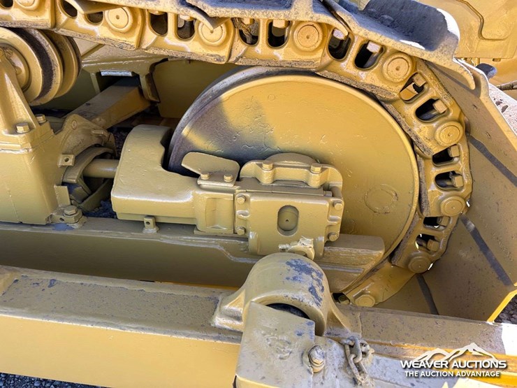 caterpillar-d6d-image-42