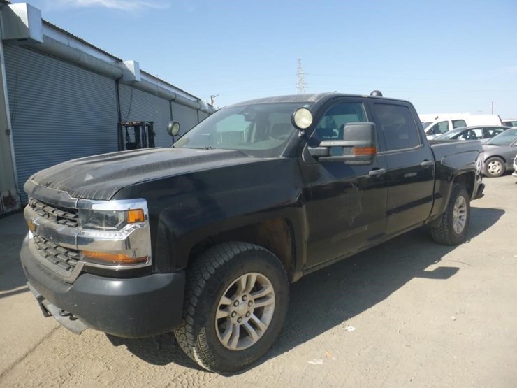 2017-chevrolet-1500-image-1