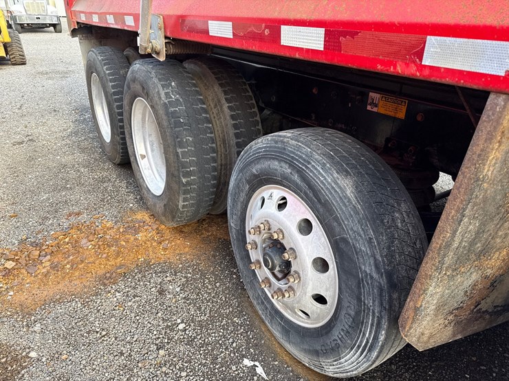 2016-kenworth-t880-image-6