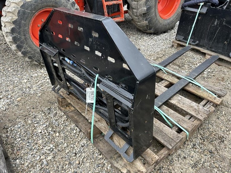 giyi-60"-side-shift-pallet-forks-image-5