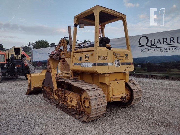 2000-deere-650h-lt-image-50