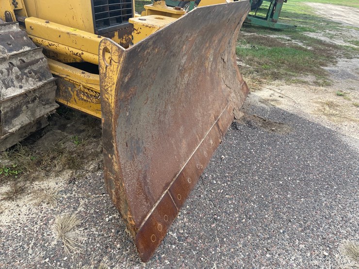 2005-caterpillar-d3g-xl-image-14