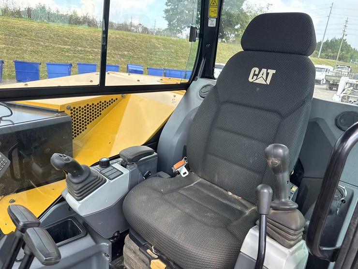 caterpillar-308-image-17