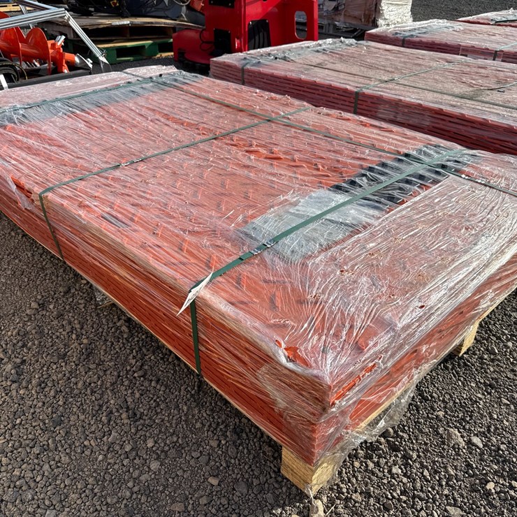 #1078 • QTY(12) 4' X 7' GROUND PROTECTION MATS
