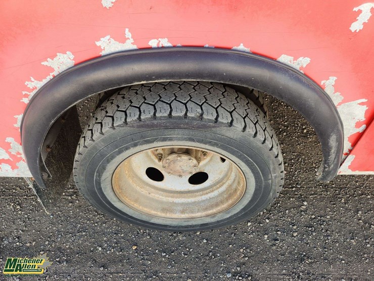 2009-ford-f550-image-11