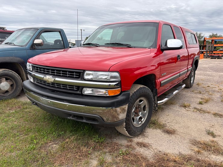 1999-chevrolet-silverado-1500-image-1