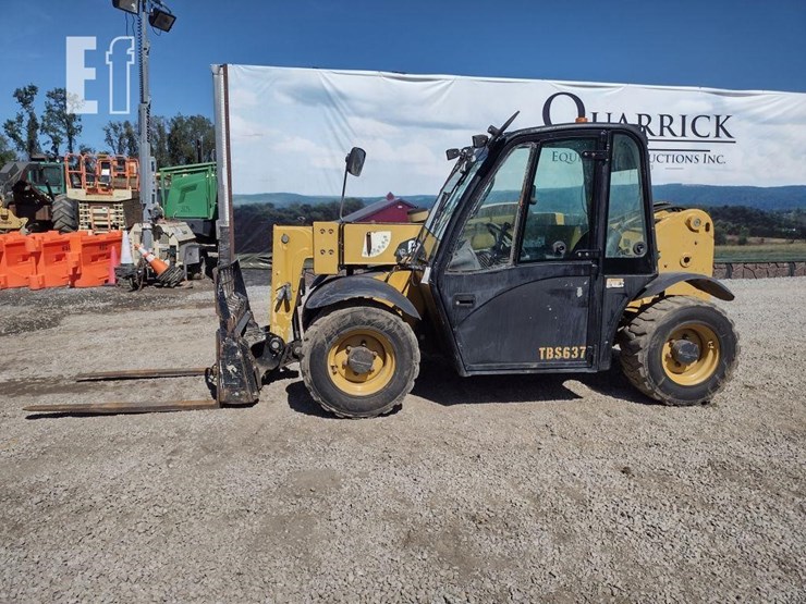 2011-caterpillar-th255-image-1