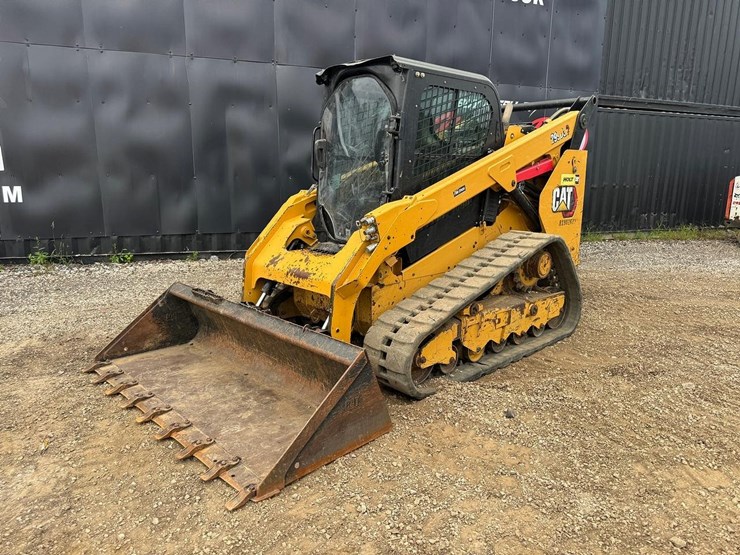 2021-caterpillar-299d3-image-2