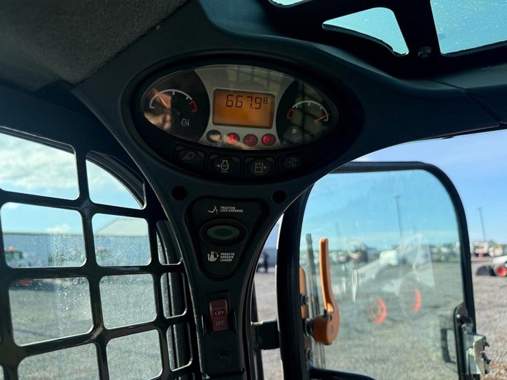 2018-bobcat-s550-image-21