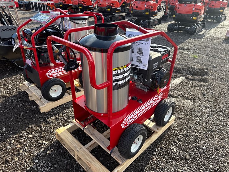 #2059-•-magnum-4000-series-heated-pressure-washer-image-1