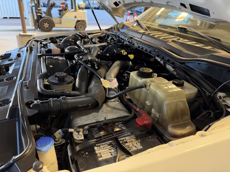 2019-ford-f550-image-16